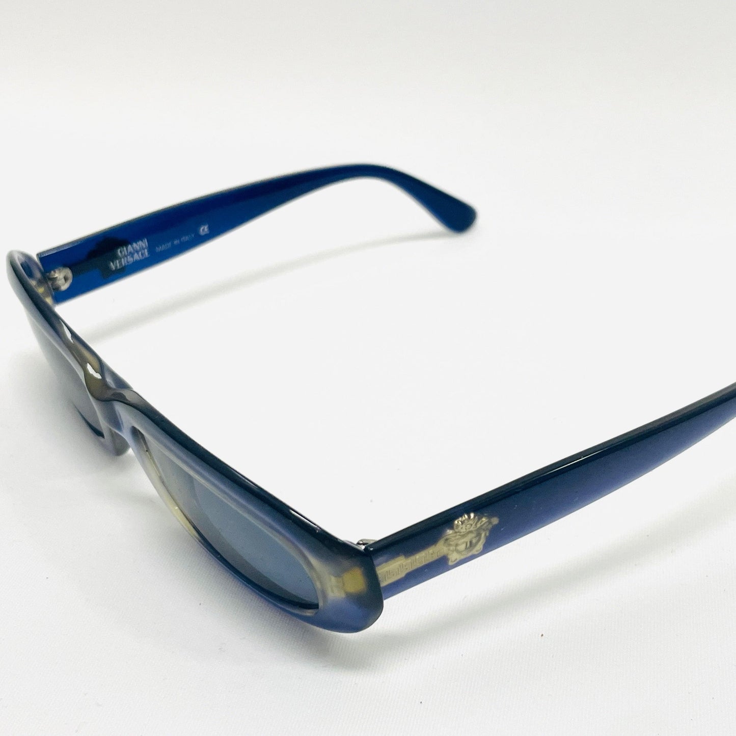 Vintage-Gianni-Versace-Sonnenbrille-Sunglasses-Model-308-Blue-Medusa Alt-Text bearbeiten