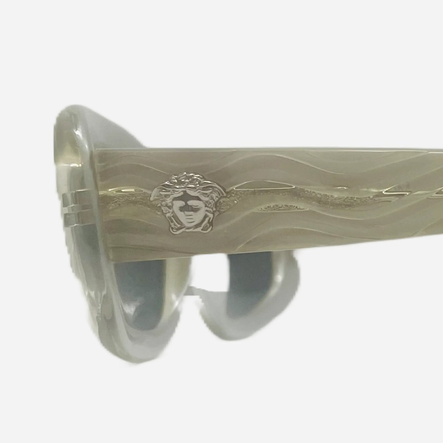 Vintage-Gianni-Versace-Sonnenbrille-Sunglasses-Model-256-Silver-Medusa-side-detail