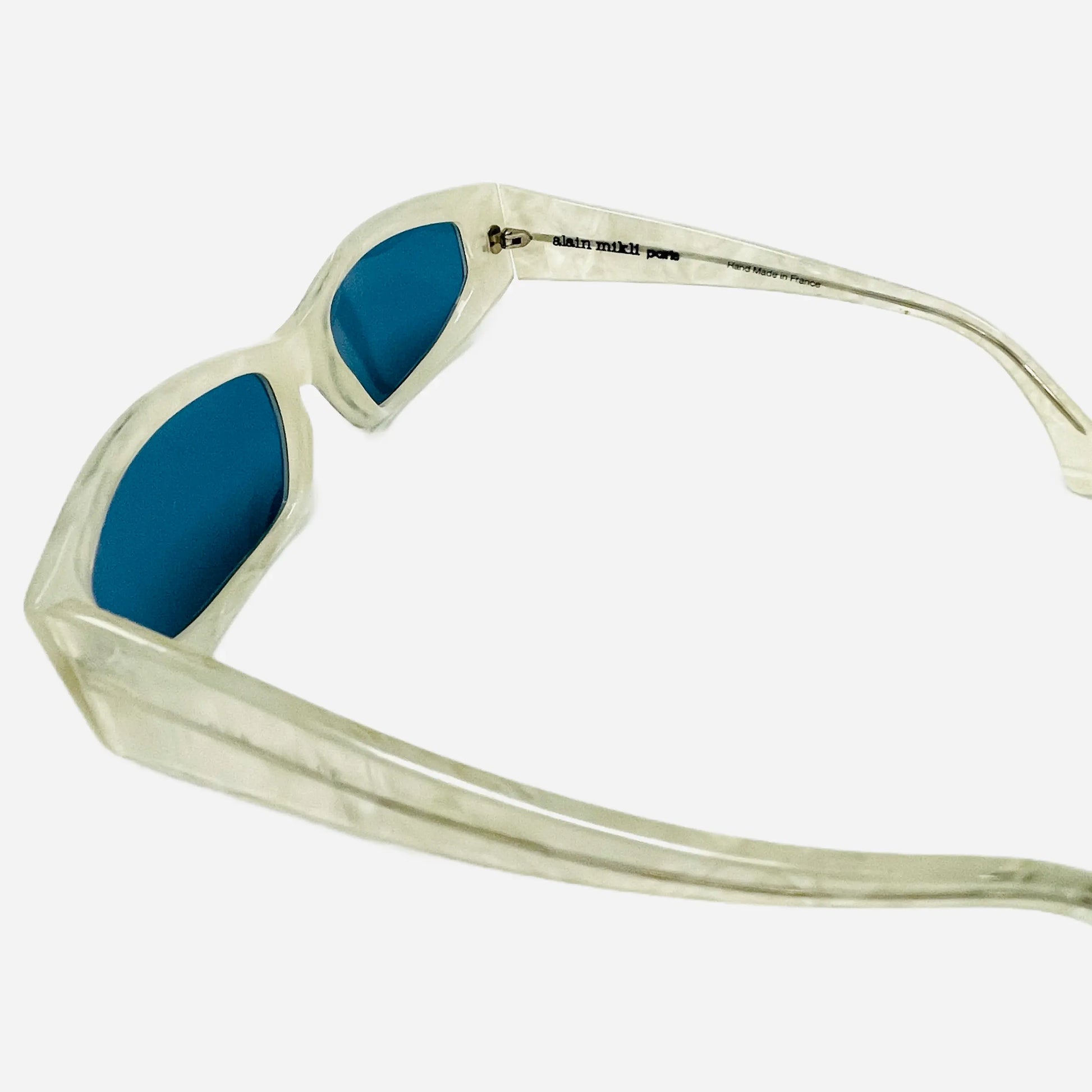 ALAIN-MIKLI-Sonnenbrille-Sunglasses-3101-809-Ansolet-schraeg