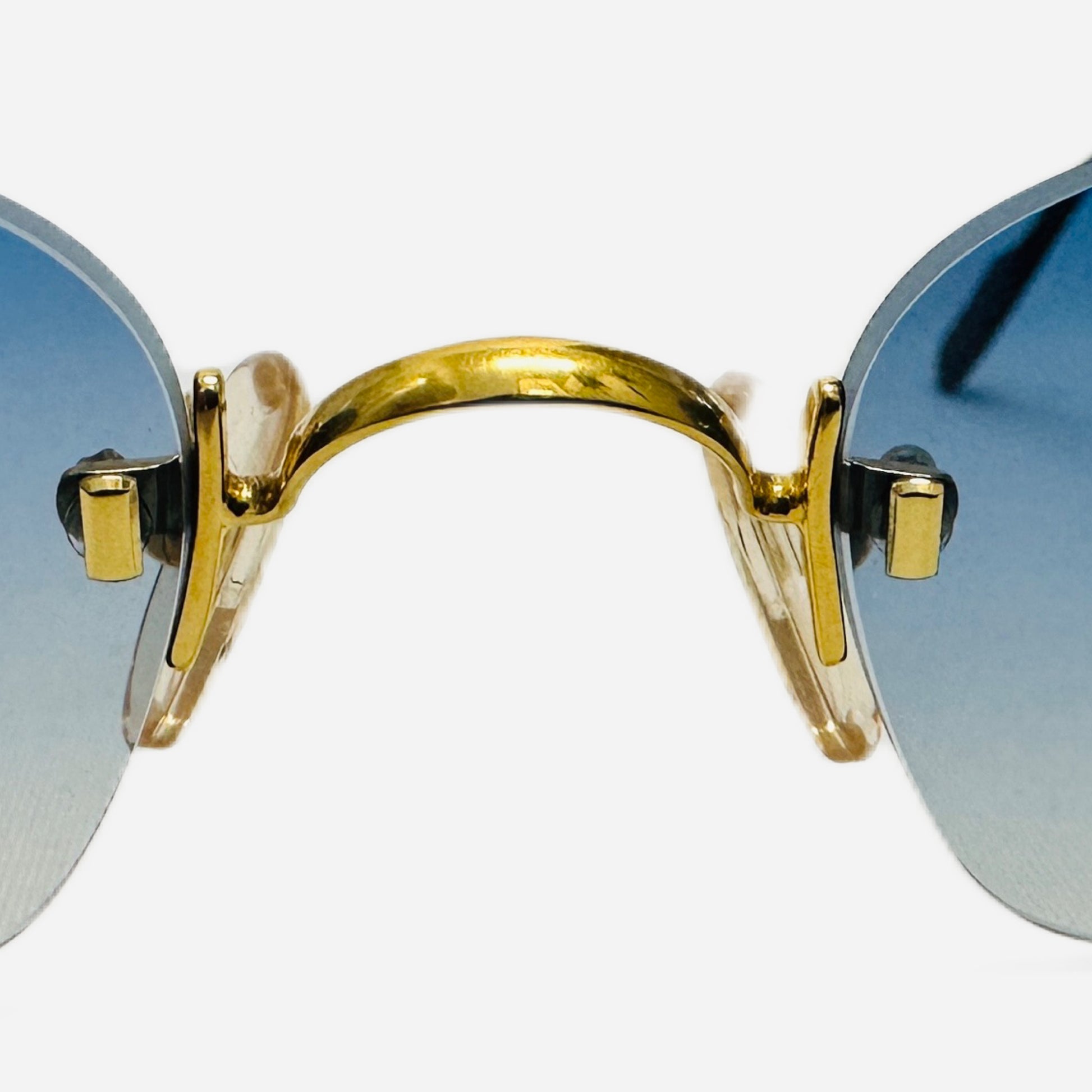 Vintage-Cartier-Big-C-Serrano-Sonnenbrille-Sunglasses-22CT-Carats-Gold-Plated-the-ssekers-bridge