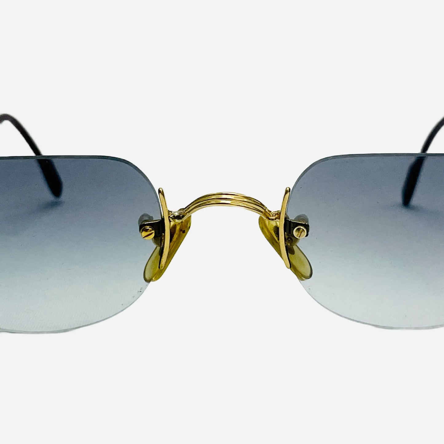 Vintage-Cartier-Big-C-Sonnenbrille-Sunglasses-22CT-Gold-Plated-the-seekers-bridge