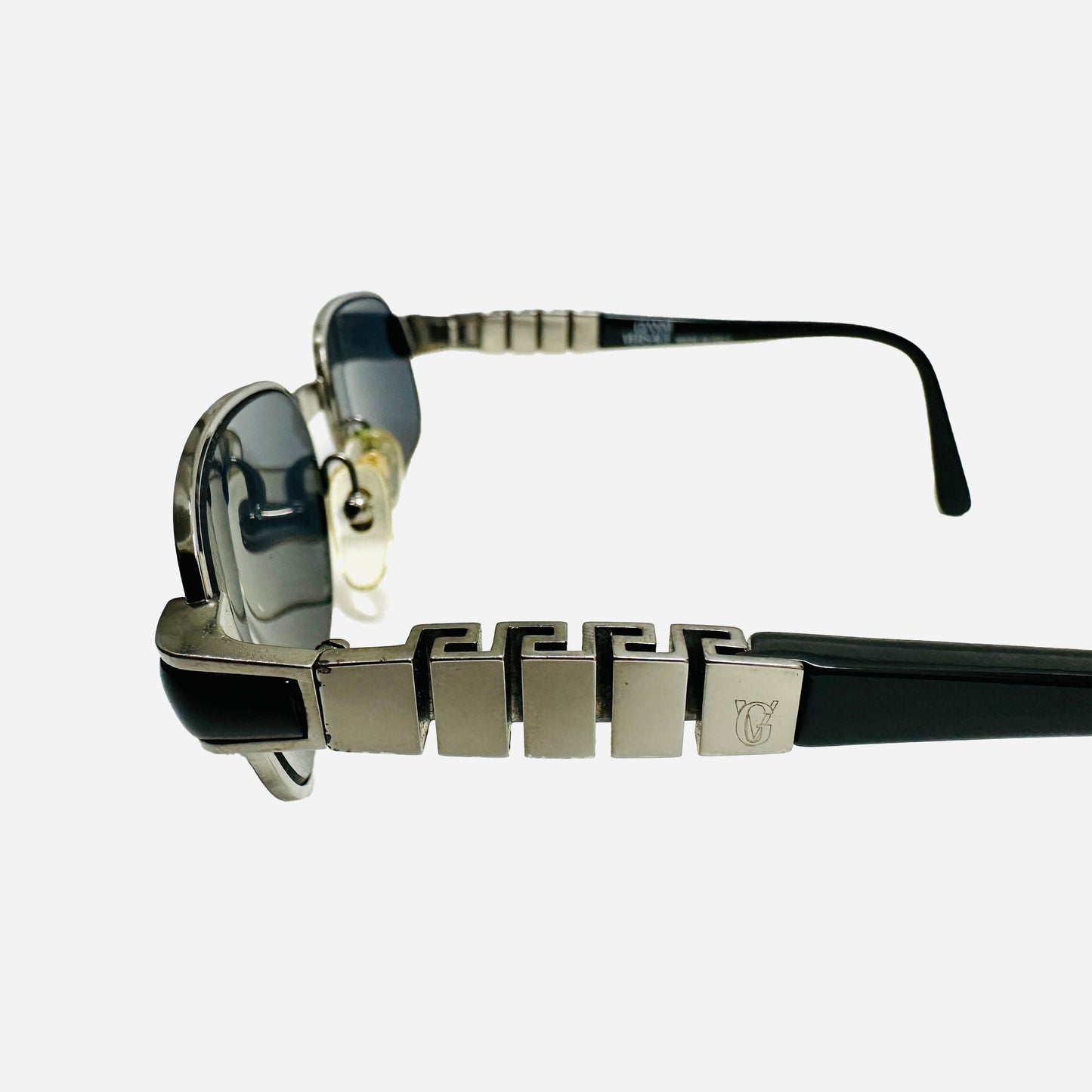 Vintage-Gianni-Versace-Sonnebrille-Sunglasses-S20-s-20-designer-the-seekers-sunglasses-side-detail