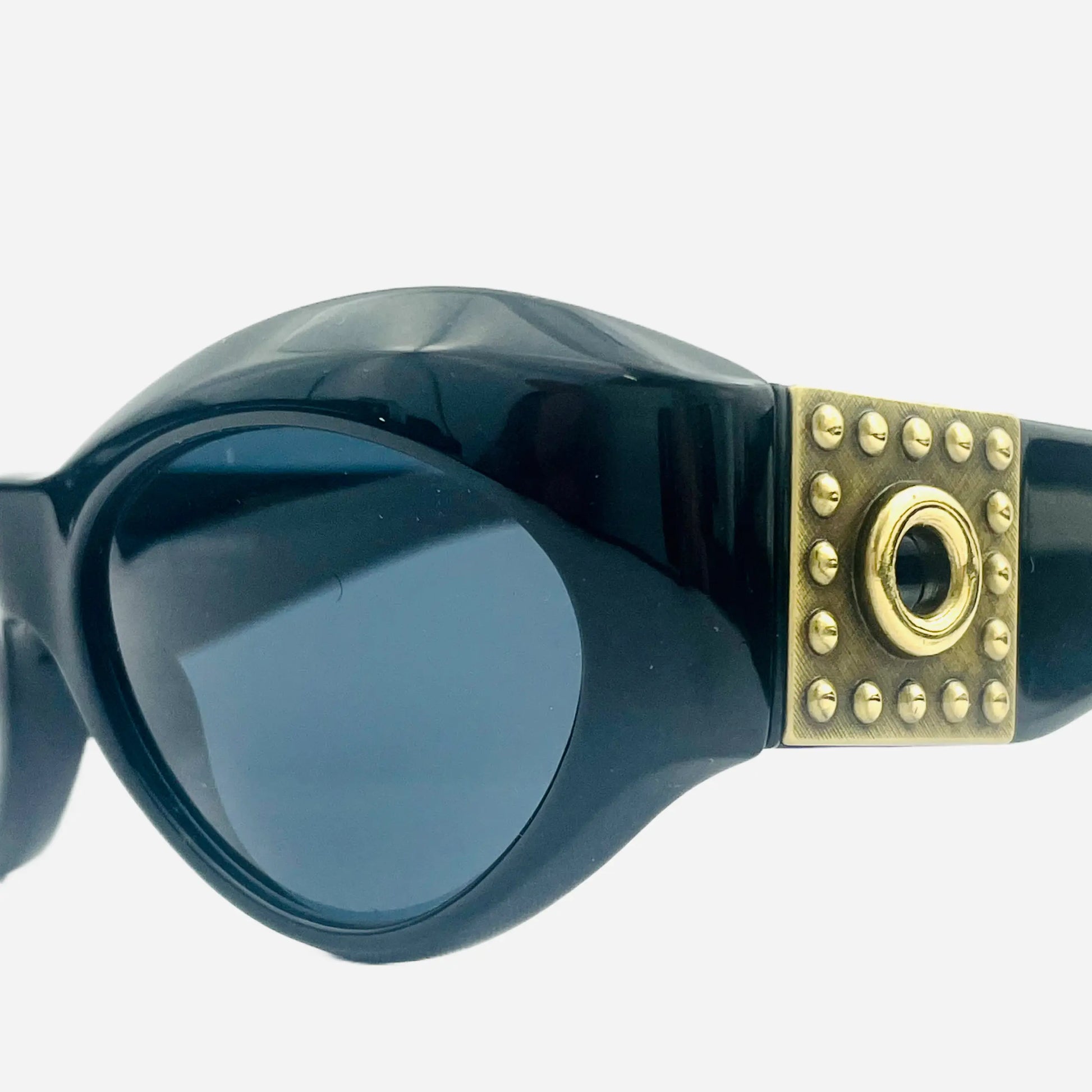 Vintage-Gianni-Versace-Sonnenbrille-Sunglasses-394-side-detail