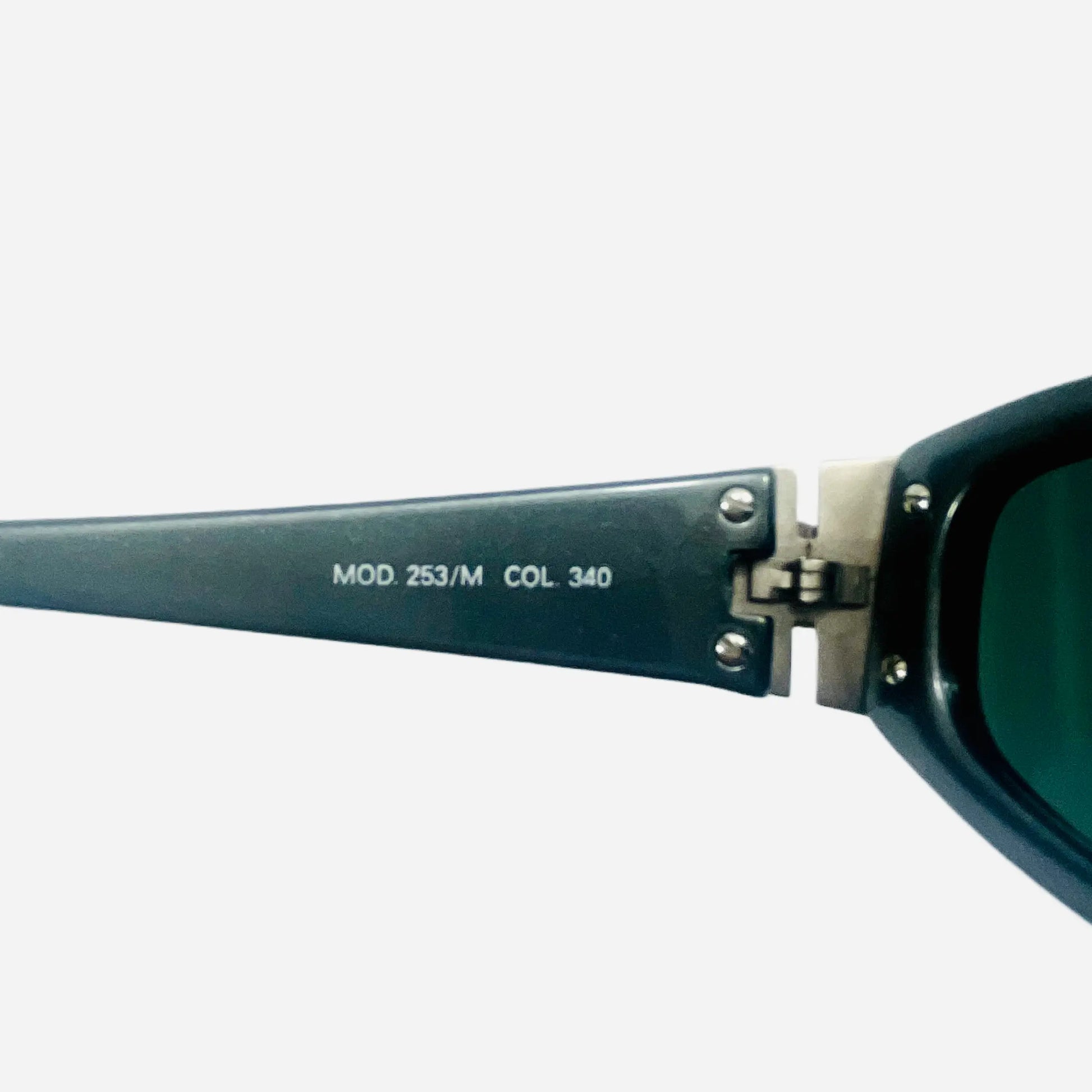 Vintage-Gianni-Versace-Sonnenbrille-Sunglasses-Model-253-Silver-Temple-2