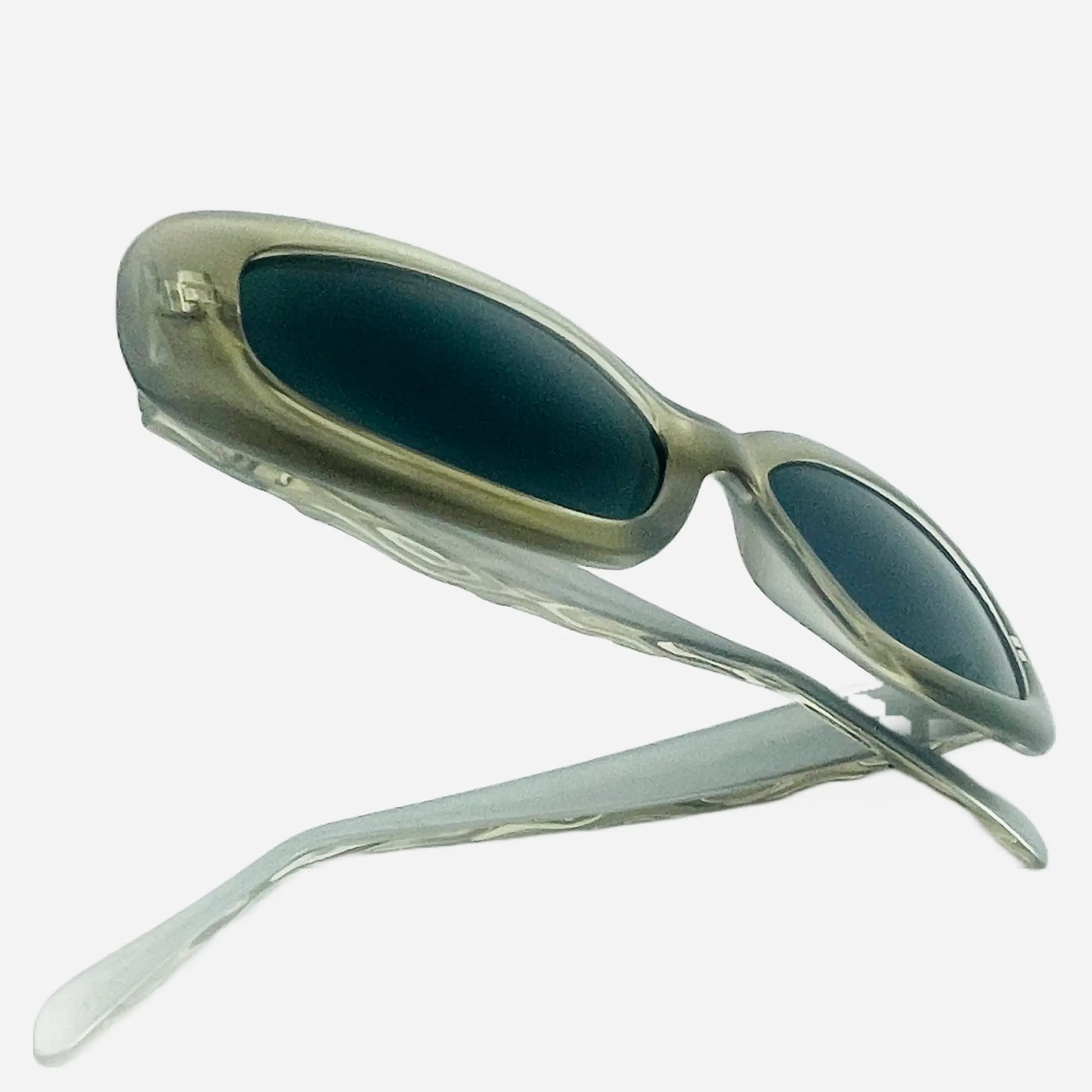 Vintage-Gianni-Versace-Sonnenbrille-Sunglasses-Model-256-Silver-Medusa-standing