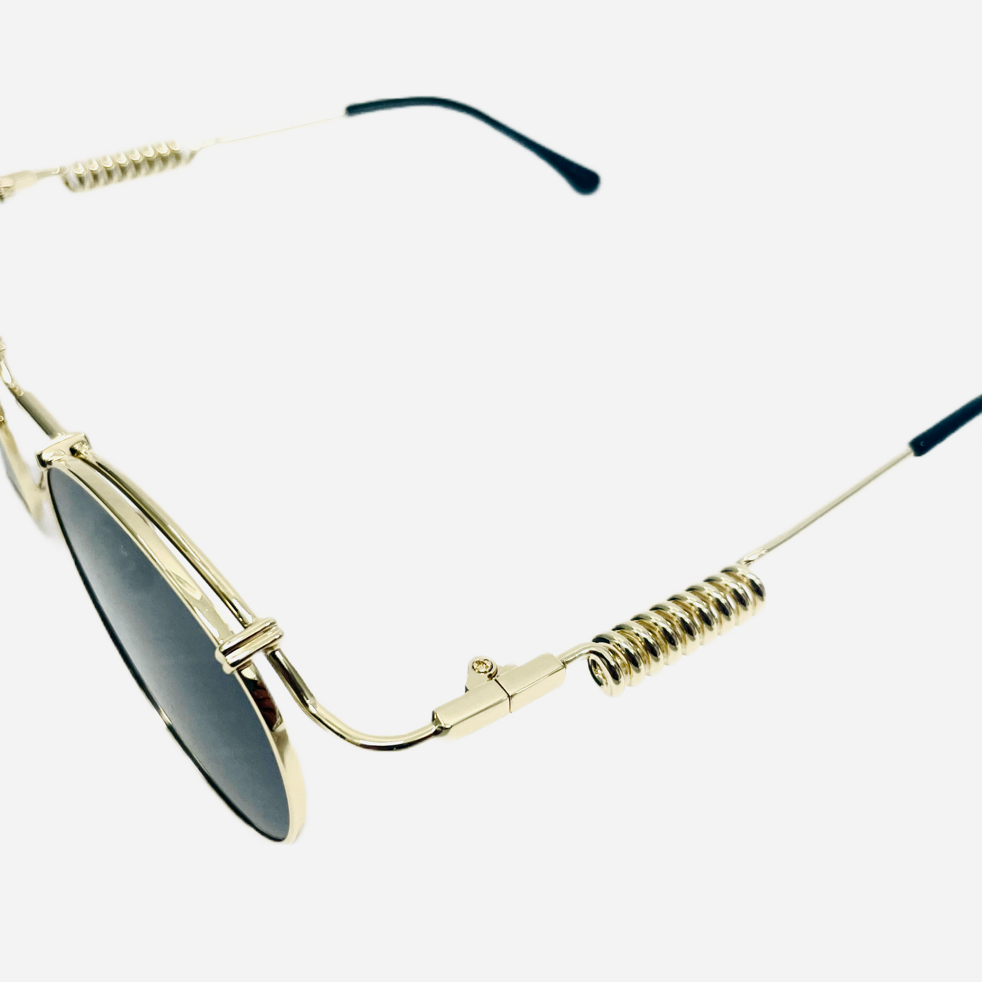 Vintage-Jean-Paul-Gaultier-Sonnenbrille-Sunglasses-Model-56-9174-gold-detail